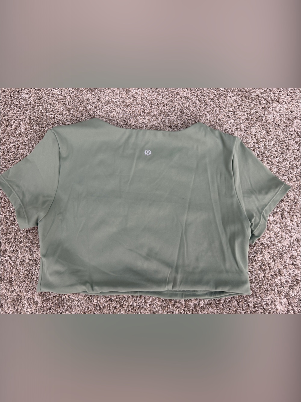 lululemon athletica Men's Olive Green Short Sleeve Tee